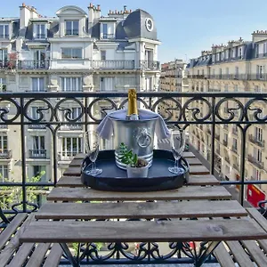 3* Hotel Montcalm