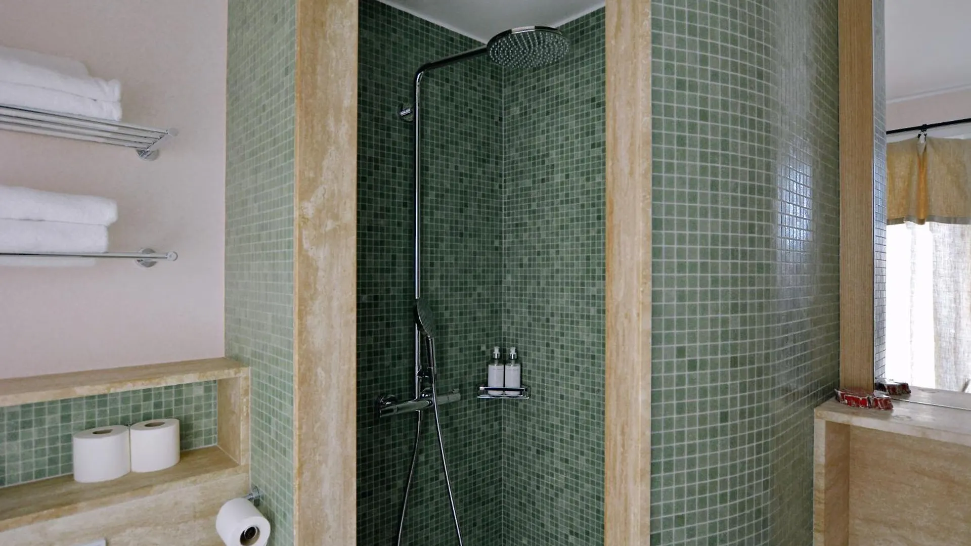 Hotel Lucien Paris 2*,
